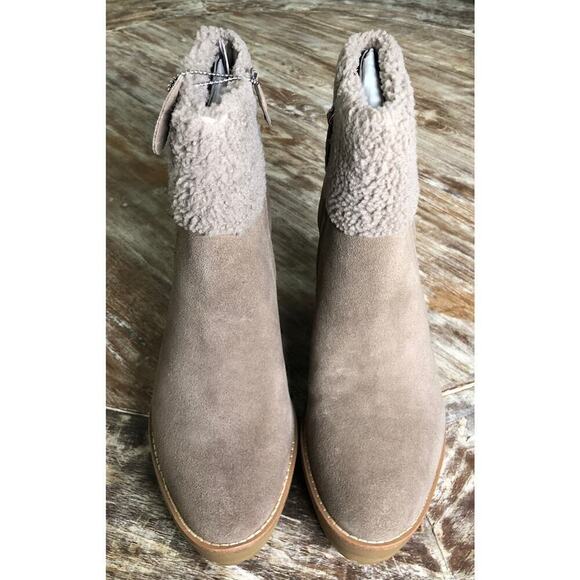 Lauren Ralph Lauren Steph Bootie Sherpa Trim Tan NEW 9 US - Picture 2 of 9